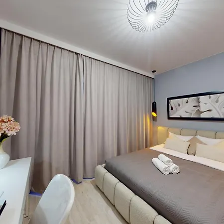 Kurkowa 14 By The River - 900 Steps To Market ורוצלב