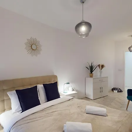 Appartement Kurkowa 14 By The River - 900 Steps To Market *
