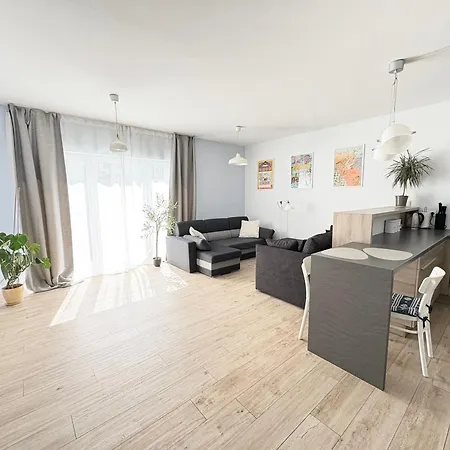 Apartment Kurkowa 14 By The River - 900 Steps To Market Wroclaw